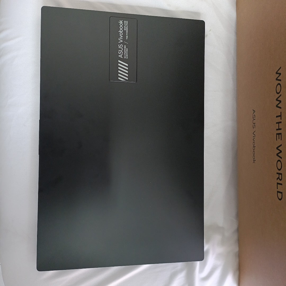 LAPTOP ASUS VIVOBOOK L1404FA-NK286W (2023) 512 GB SSD 8 GB RAM (SEMINUEVO)