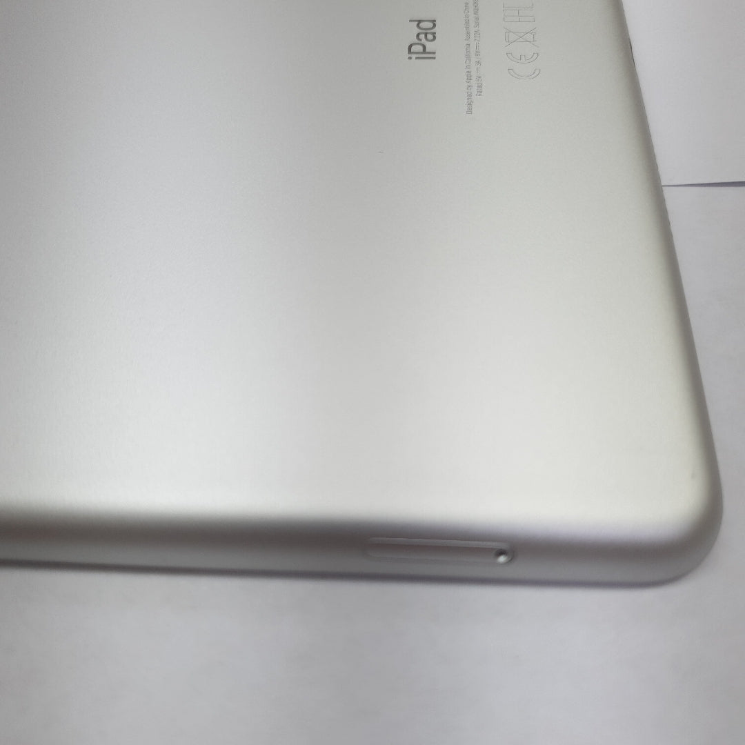 TABLETA APPLE IPAD 9 A2604 256 GB 3 GB RAM (SEMINUEVO)