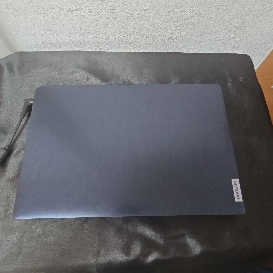LAPTOP LENOVO IDEAPAD 3 14ALC6 (2022) 512 GB SSD 8 GB RAM (SEMINUEVO)