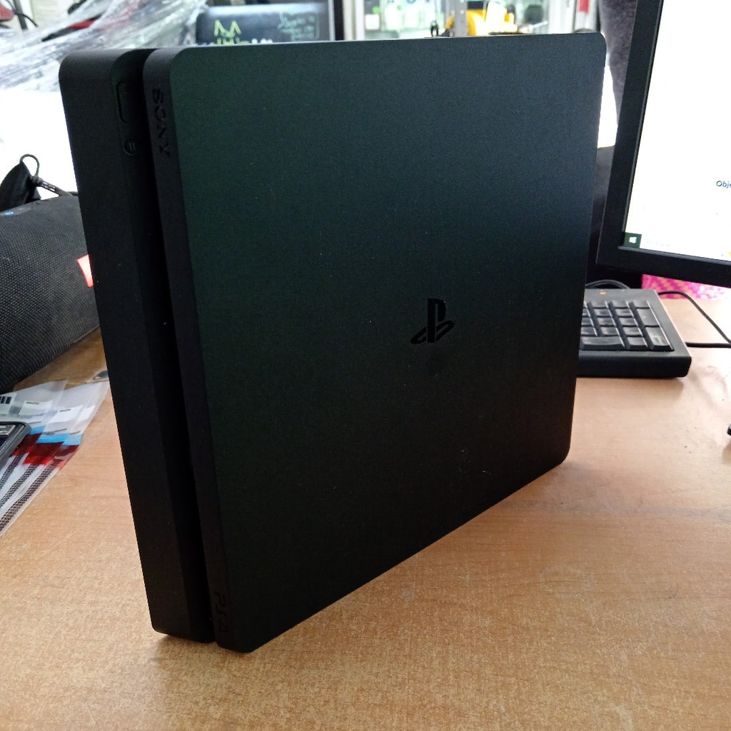 CONSOLA DE VIDEOJUEGO SONY PS4 SLIM 1 TB (SEMINUEVO)