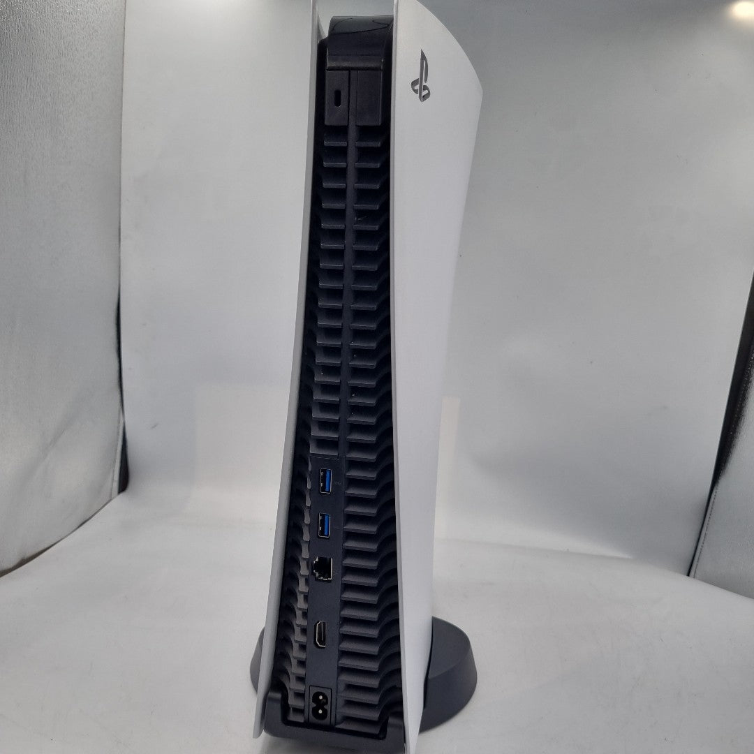 CONSOLA DE VIDEOJUEGO SONY PS5 825 SSD (SEMINUEVO)