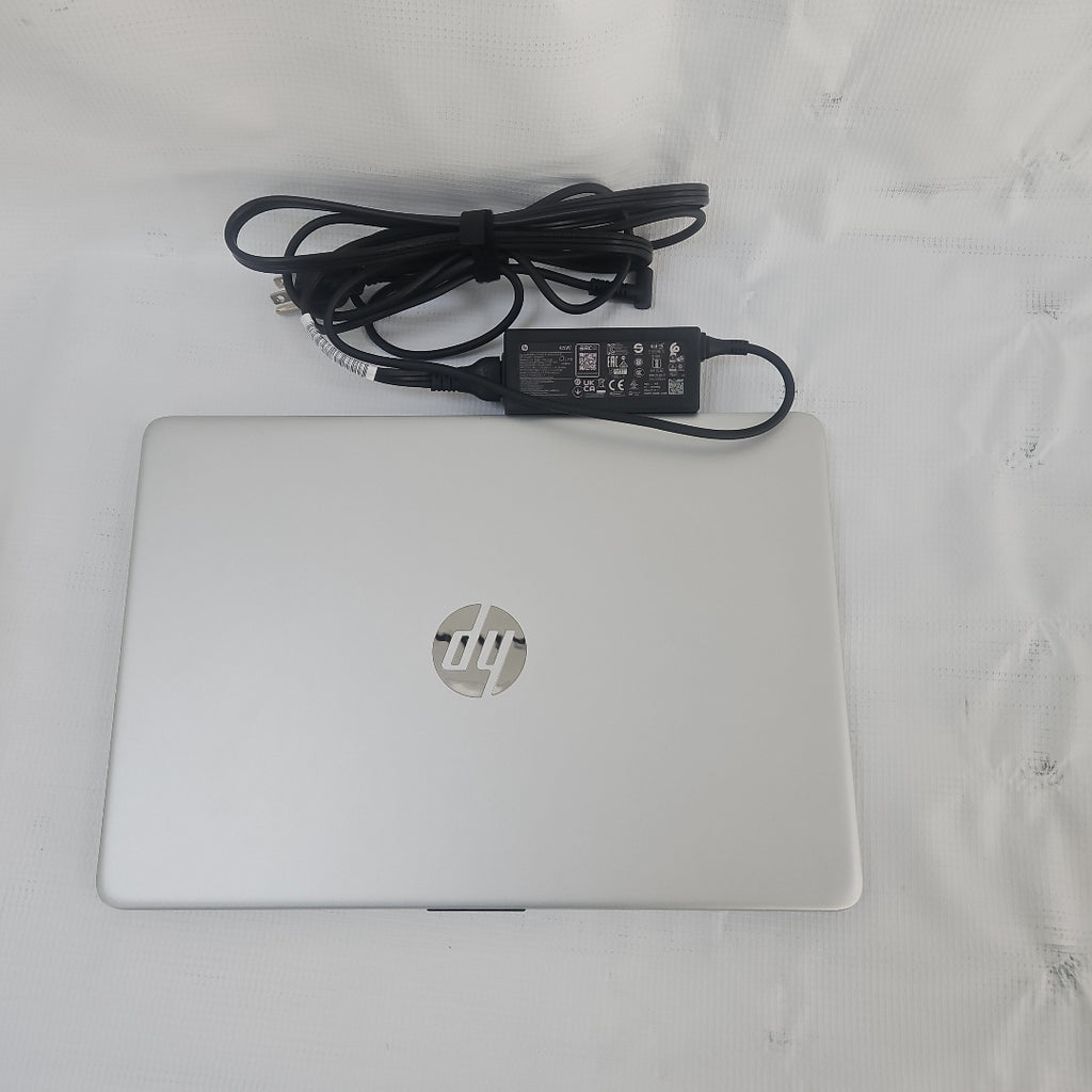 LAPTOP HP 14-DQ0530LA(2024) 256 GB SSD 8 GB RAM (SEMINUEVO)