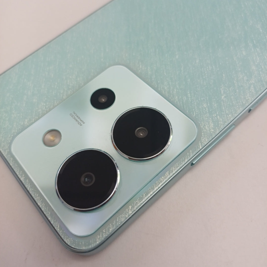 CELULAR VIVO Y36 V2247 256 GB 8 GB RAM (SEMINUEVO)