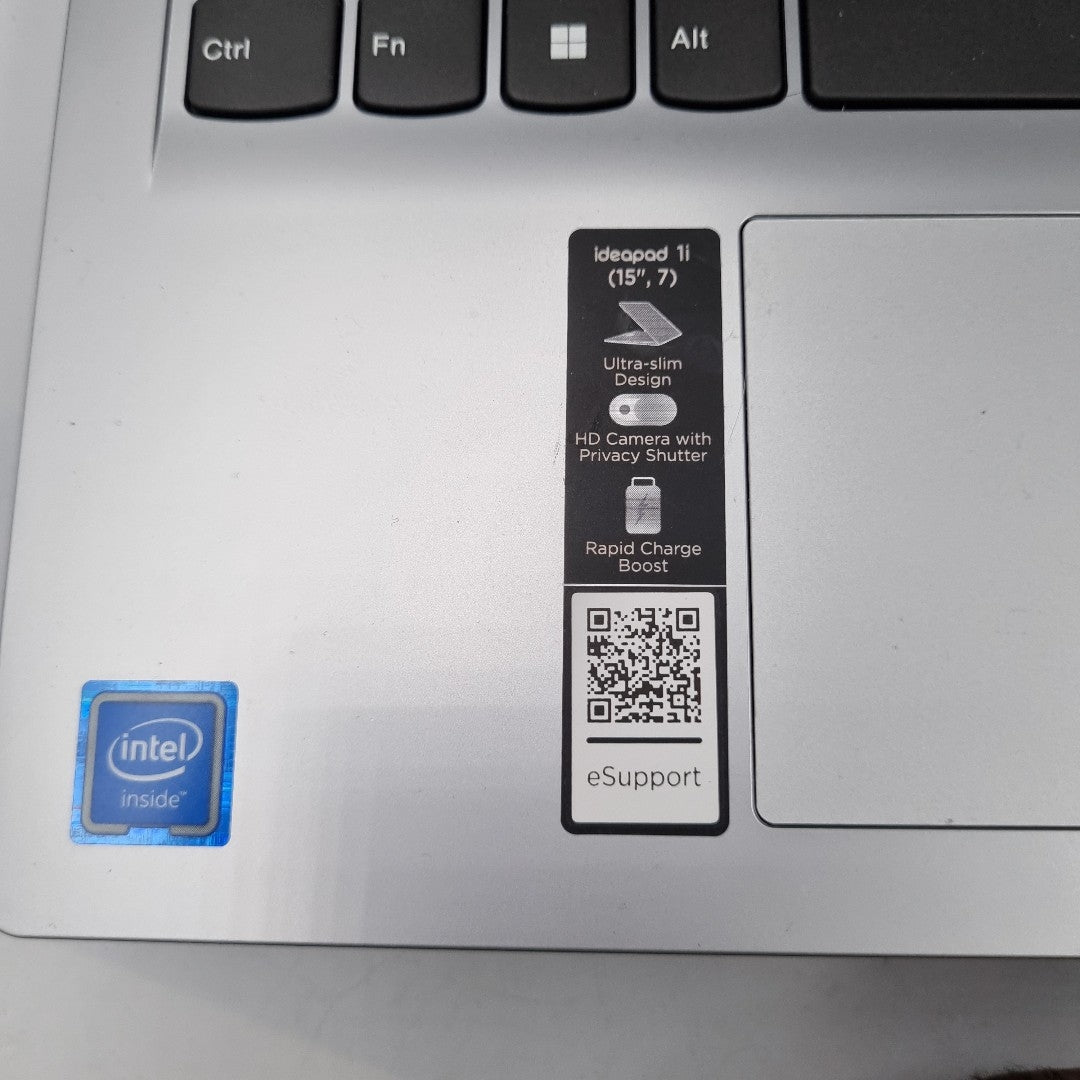 LAPTOP LENOVO IDEAPAD 1 15IGL7 (2024) 256 GB SSD 8 GB RAM (SEMINUEVO)