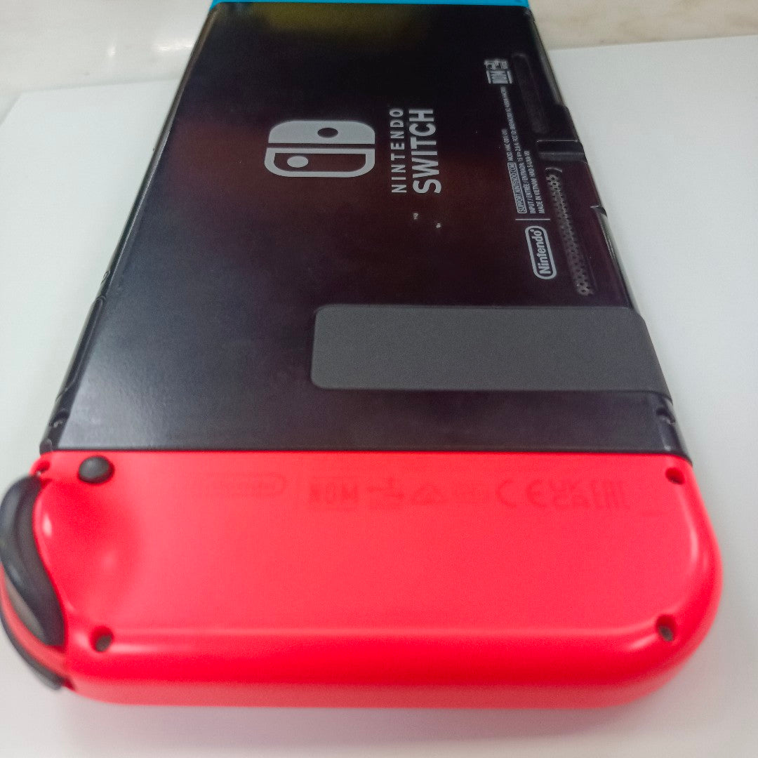 CONSOLA DE VIDEOJUEGO NINTENDO SWITCH 32 GB (SEMINUEVO)