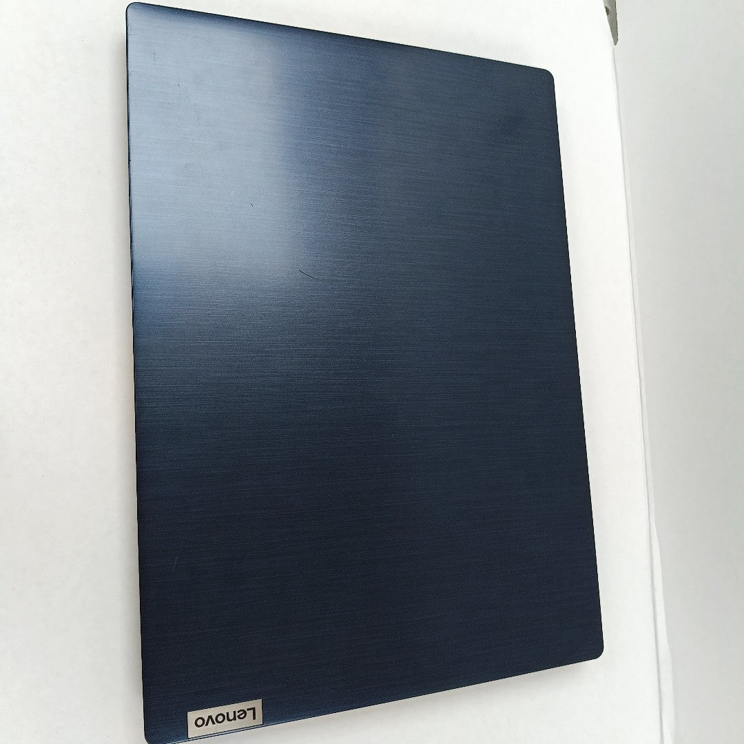 LAPTOP LENOVO IDEAPAD 3 14IGL05 (2022) 1 TB 8 GB RAM (SEMINUEVO)