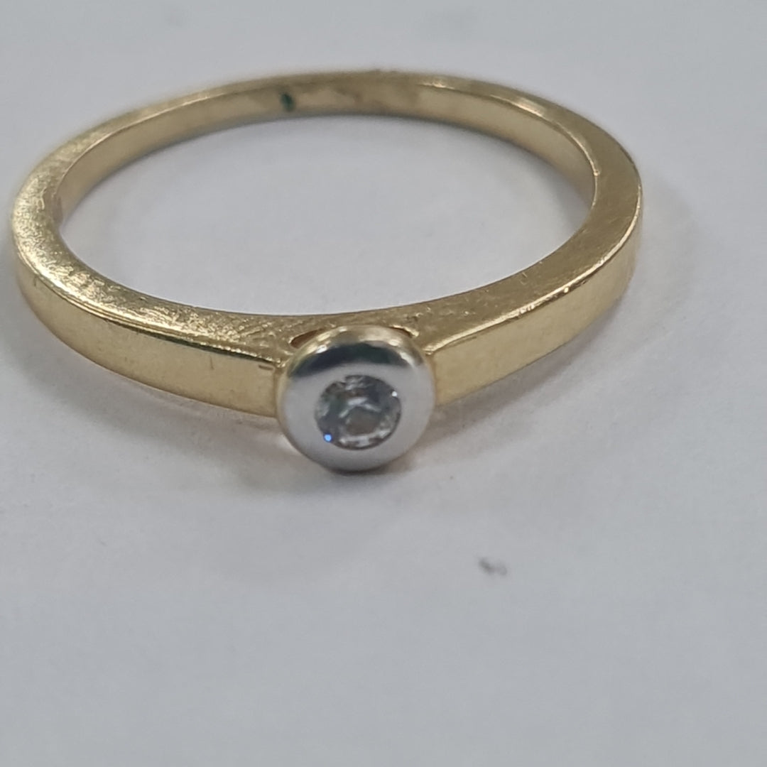 10024ANC00065B913 FRD6 SOLITARIO CON CIRCONIA REDONDA ORO 14K 2.4GRS (NUEVO)