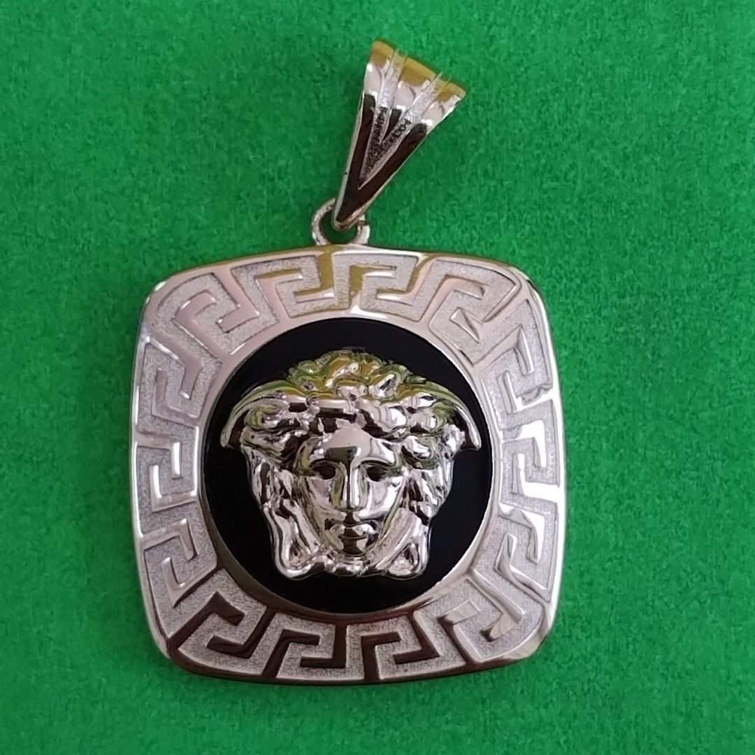 DIJES ORO 14K 4.8 (NUEVO)