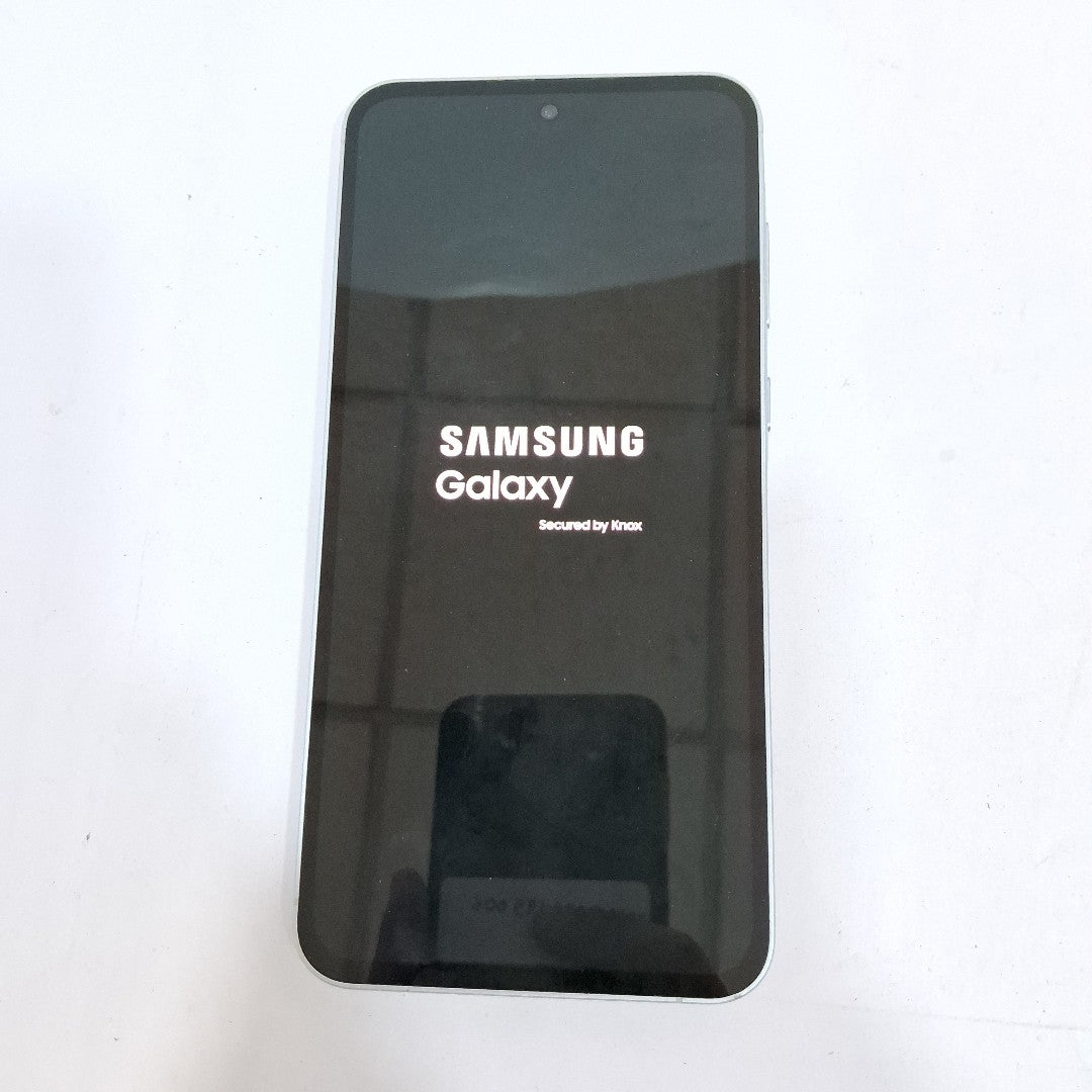 CELULAR SAMSUNG GALAXY A55 5G SM-A556E (2024) 128 GB 8 GB RAM (SEMINUEVO)
