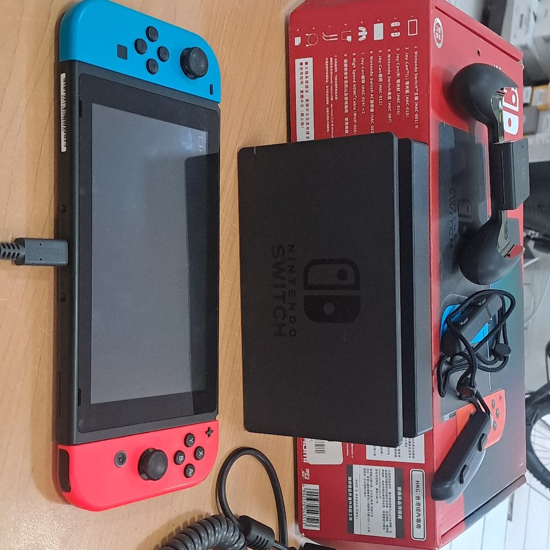 CONSOLA DE VIDEOJUEGO NINTENDO SWITCH 1.1 32 GB (SEMINUEVO)