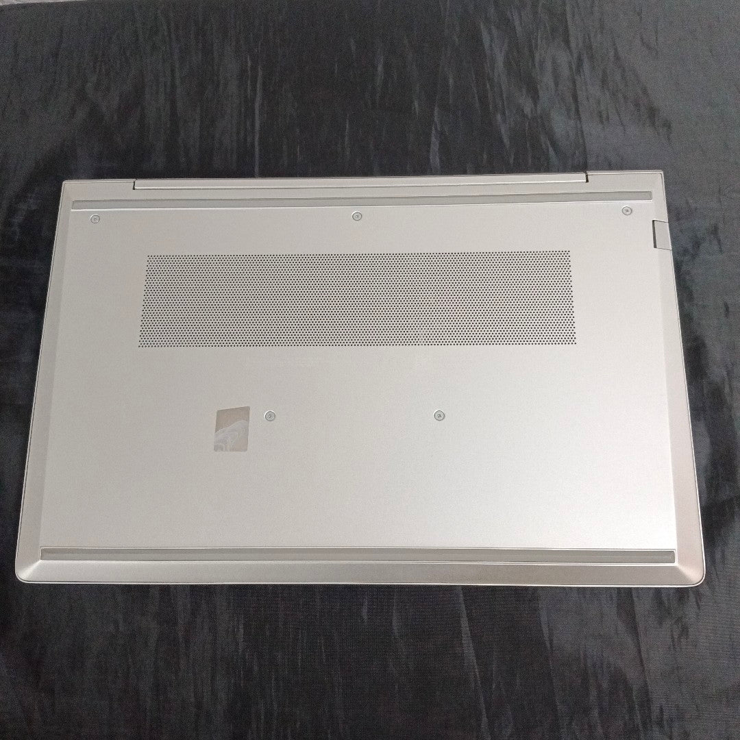 LAPTOP HP PROBOOK 440 G9 (2023) 256 GB SSD 8 GB RAM (SEMINUEVO)