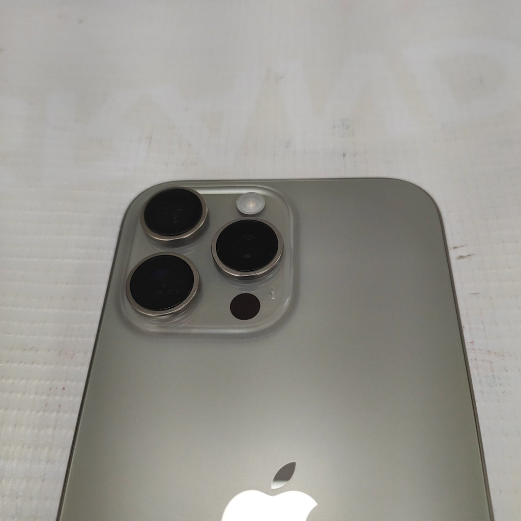 CELULAR APPLE IPHONE 16 PRO MAX A3295 (2024) 256 GB 8 GB RAM (SEMINUEVO)