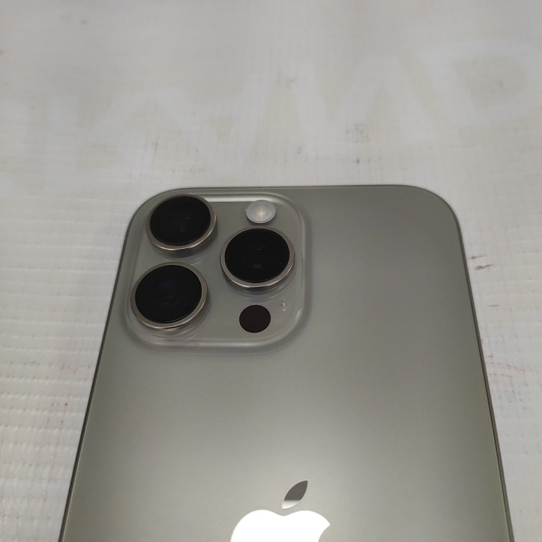CELULAR APPLE IPHONE 16 PRO MAX A3295 (2024) 256 GB 8 GB RAM (SEMINUEVO)