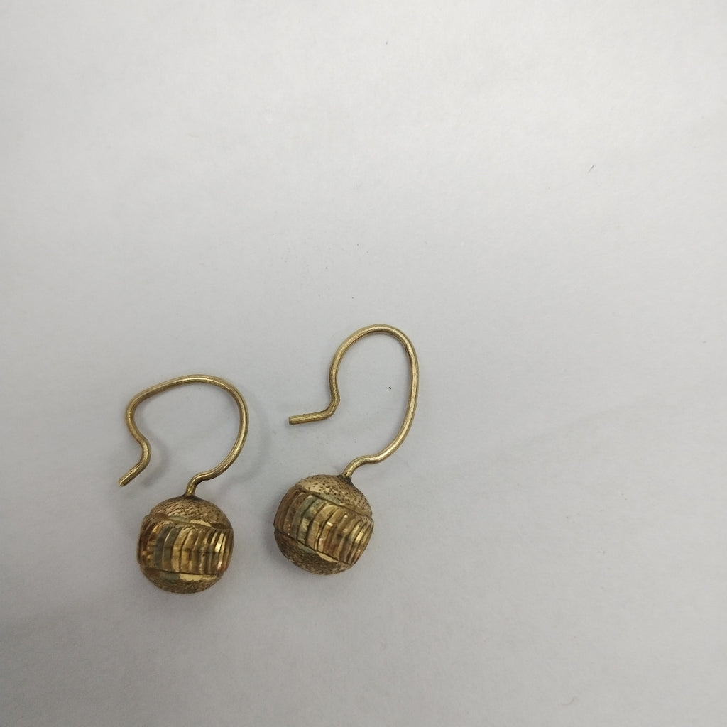 ARETES PAR. ORO. 10 K 1.8 GRMS (SEMINUEVO)