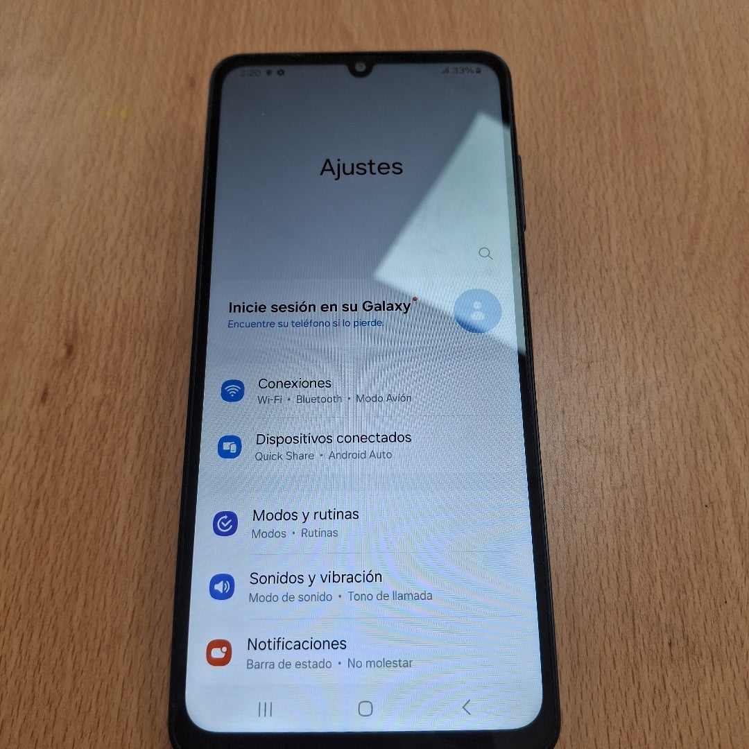 CELULAR SAMSUNG GALAXY A06 SM-A065M (2024) 64 GB 4 GB RAM (SEMINUEVO)