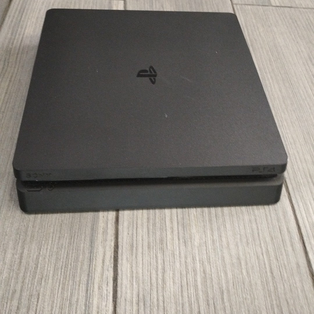 CONSOLA DE VIDEOJUEGO SONY PS4 SLIM 1 TB (SEMINUEVO)