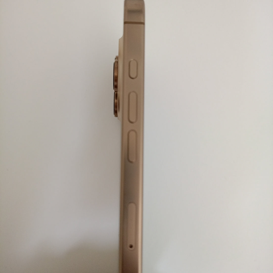 CELULAR APPLE IPHONE 16 PRO A3292 (2024) 256 GB 8 GB RAM (SEMINUEVO)
