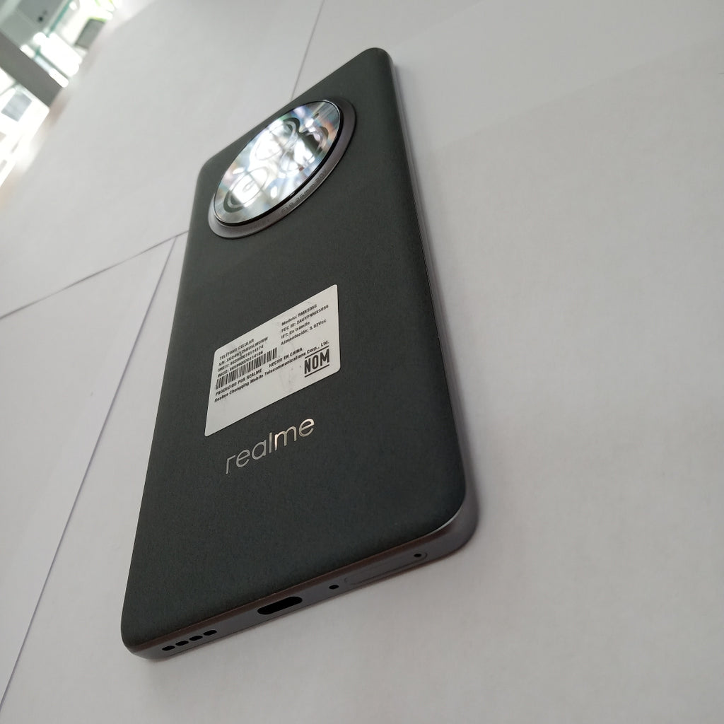 CELULAR REALME 14 PRO 5G RMX5056 (2025) 256 GB 8 GB RAM (SEMINUEVO)
