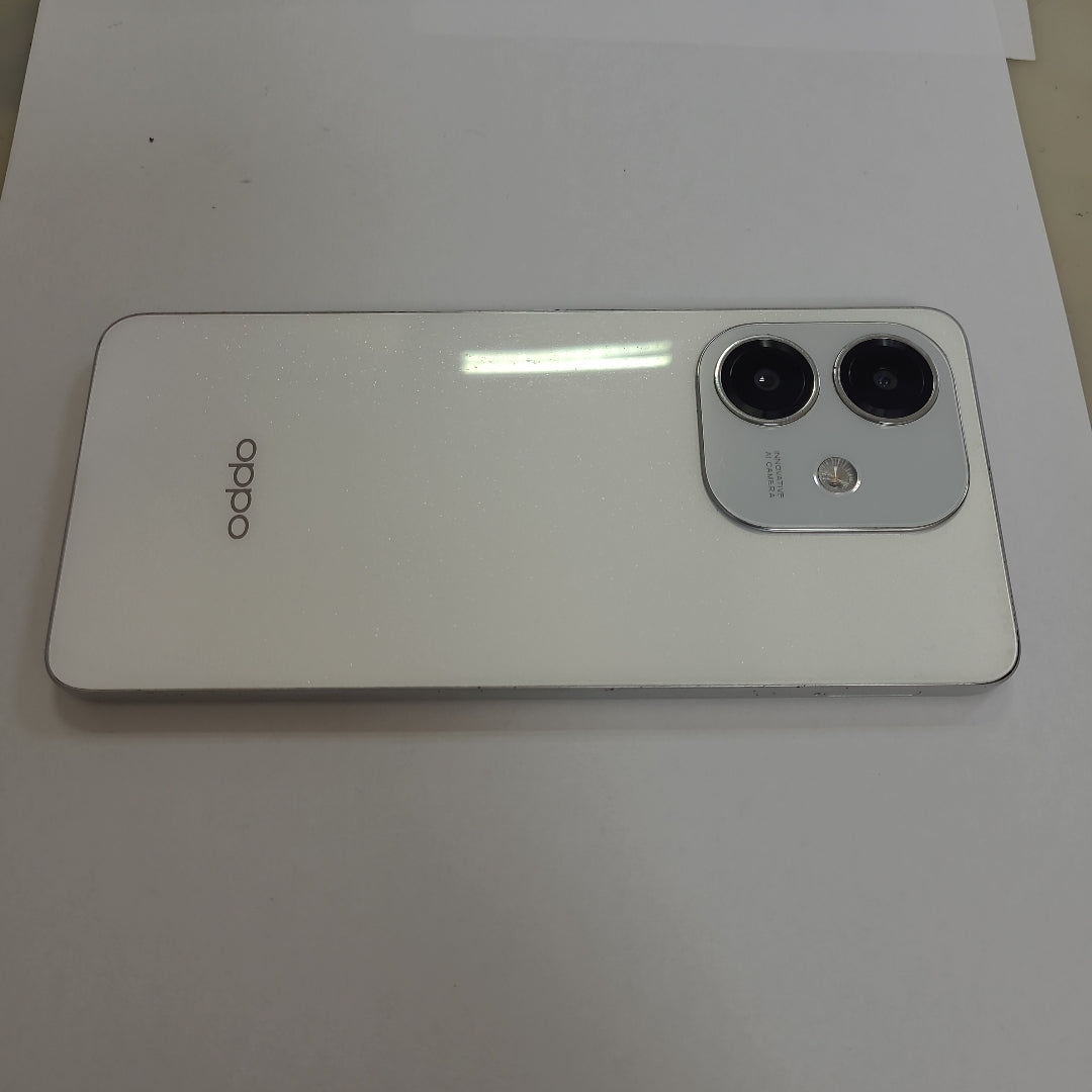 CELULAR OPPO  A60 CPH3669 256 GB 8 GB RAM (SEMINUEVO)