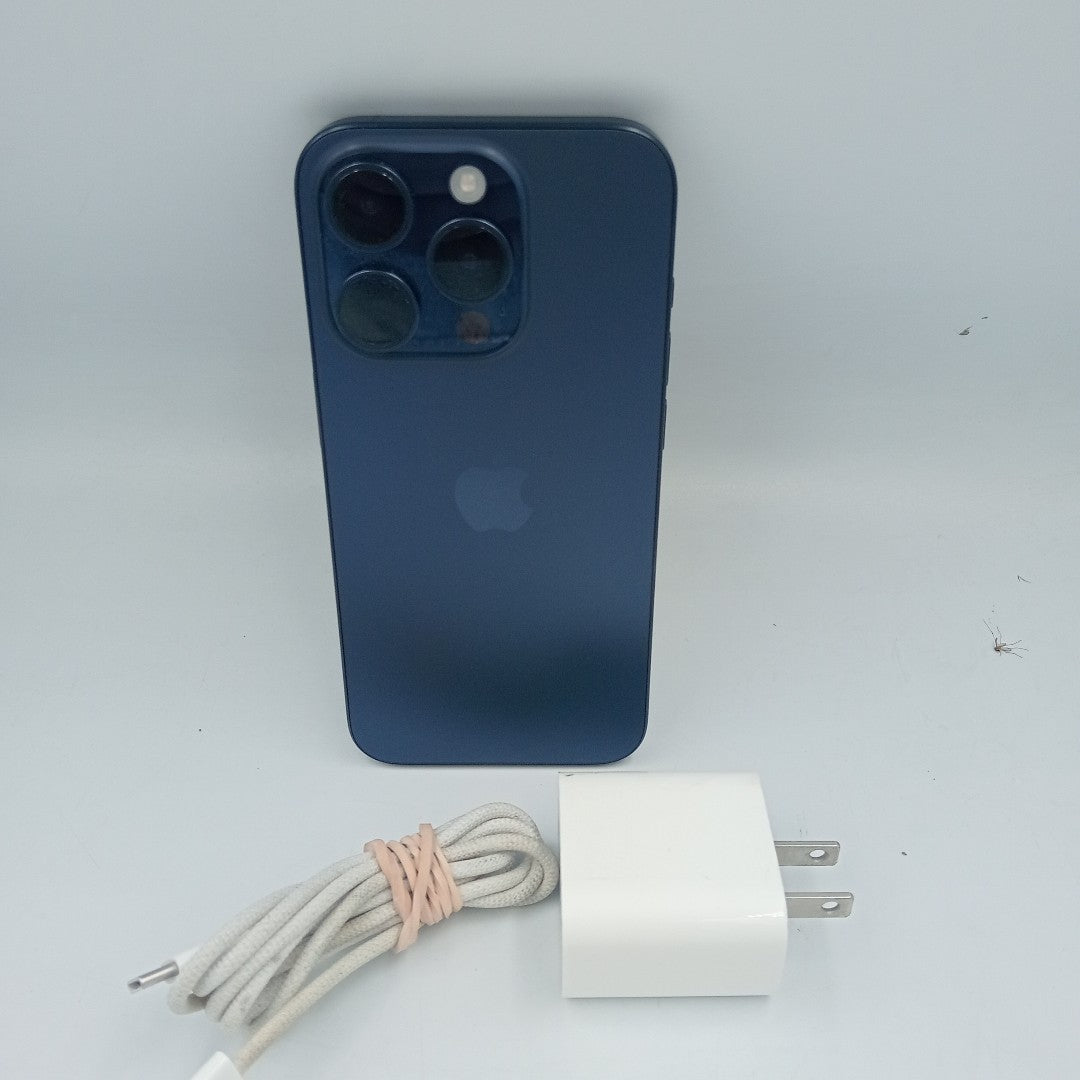 CELULAR APPLE IPHONE 15 PRO A3101 512 GB 8 GB RAM (SEMINUEVO)