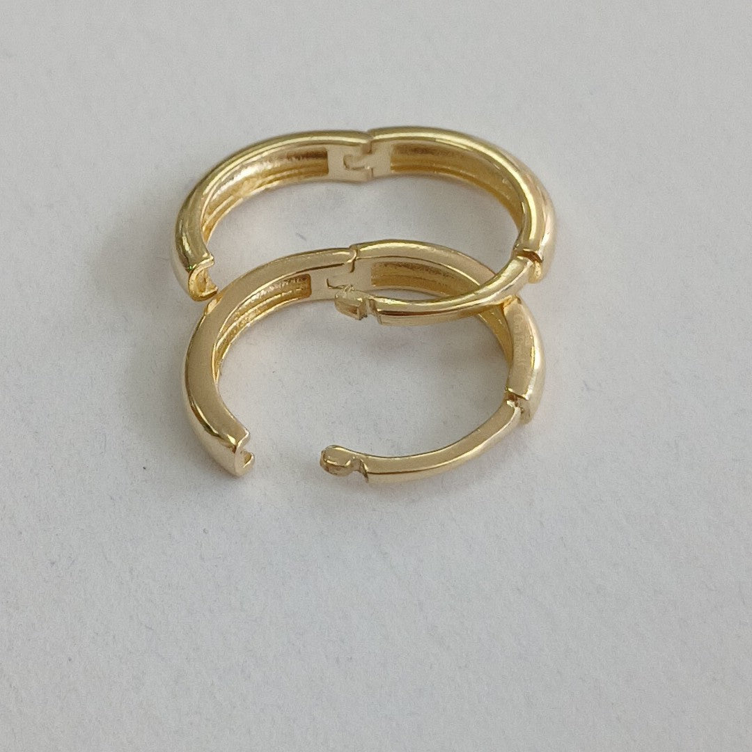 HUGGIES ORO 14K 1.5 (NUEVO)