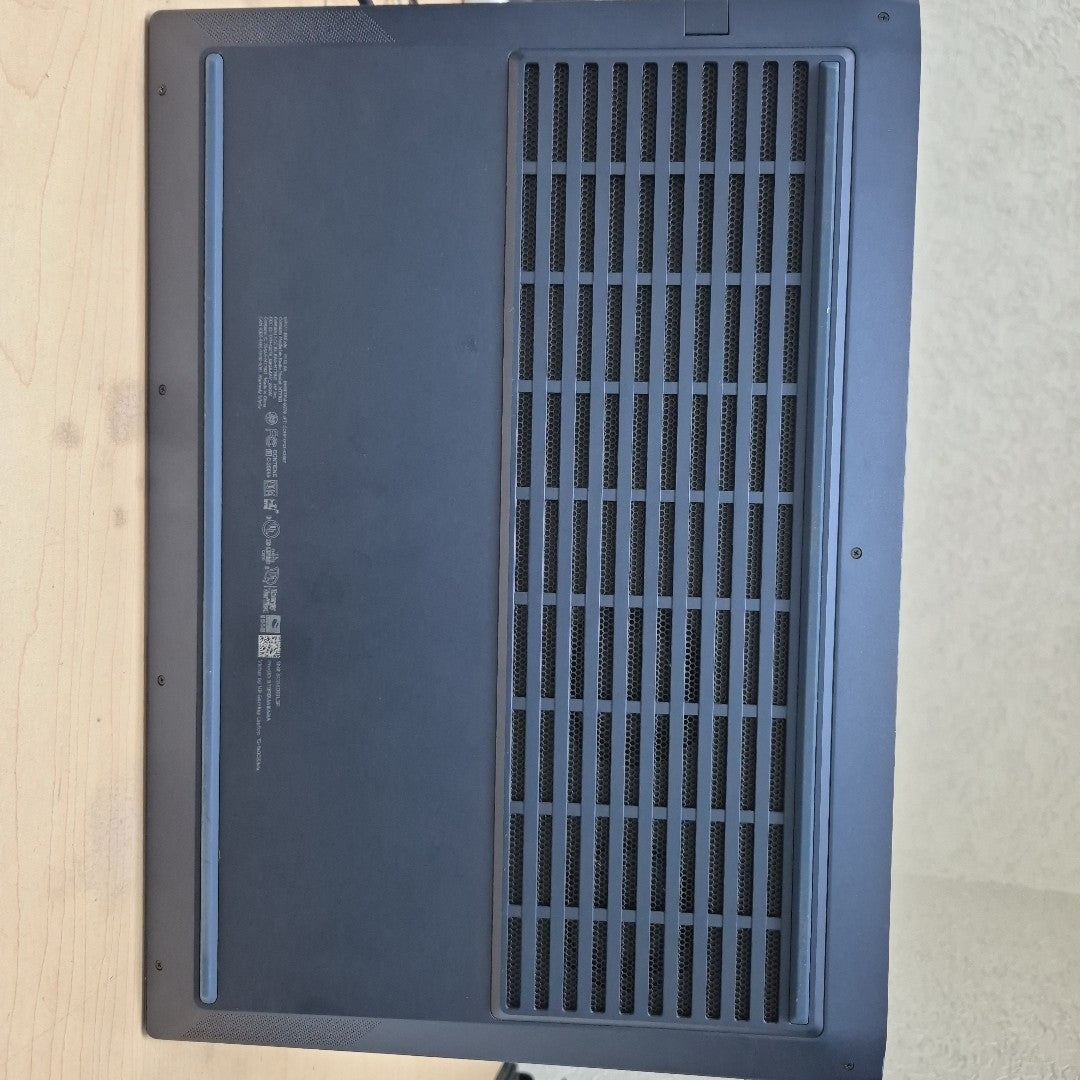 LAPTOP HP VICTUS 15-FA0033DX (2024) 512 GB SSD 8 GB RAM (SEMINUEVO)