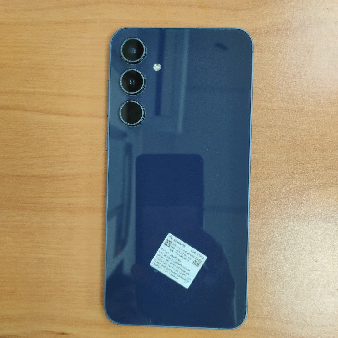 CELULAR SAMSUNG GALAXY A55 5G SM-A556E (2024) 256 GB 8 GB RAM (SEMINUEVO)