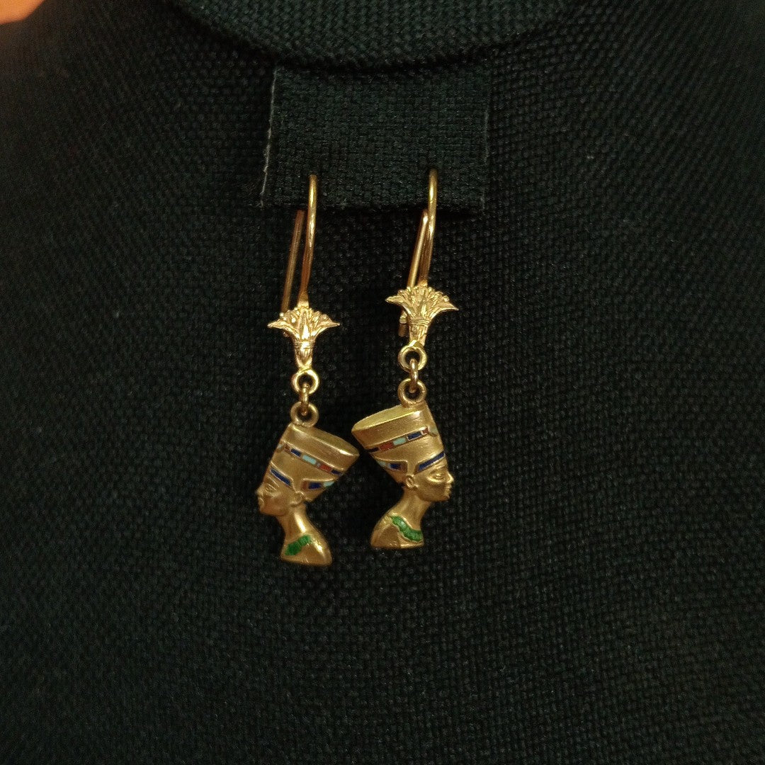 ARETES PAR. ORO. 18 K 4.1 GRMS (SEMINUEVO)