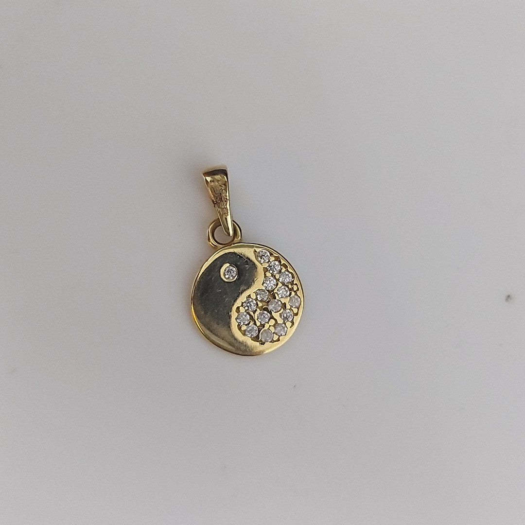DIJE. ORO. 14 K 0.9 GRMS (SEMINUEVO)
