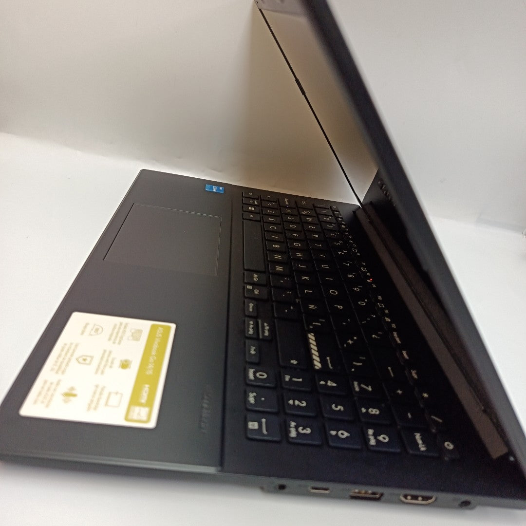 LAPTOP ASUS VIVOBOOK GO 15 E1504GA-NJ179W (2023) 256 GB SSD 8 GB RAM (SEMINUEVO)