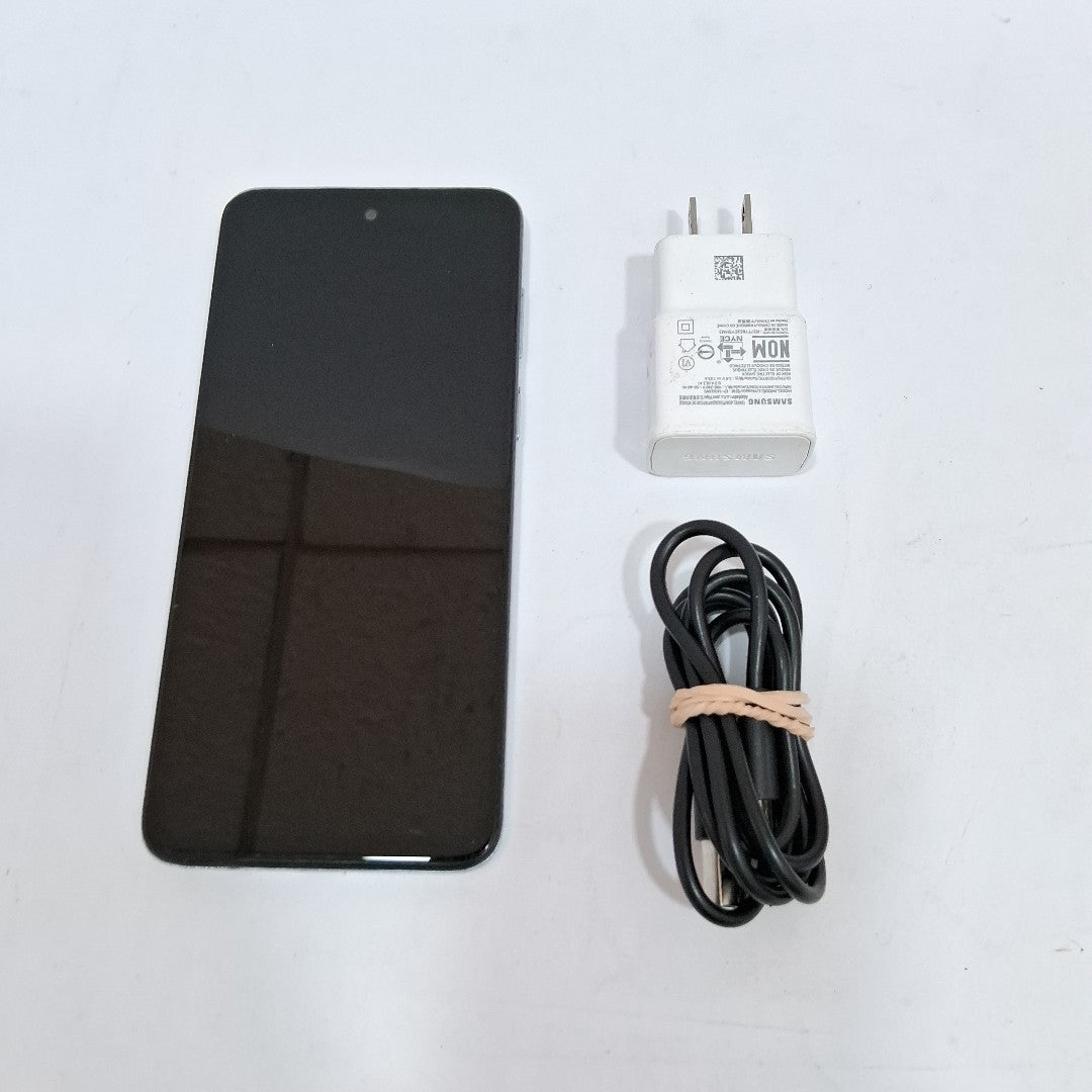 CELULAR MOTOROLA MOTO G53 5G XT2335-1 (2022) 128 GB 6 GB RAM (SEMINUEVO)
