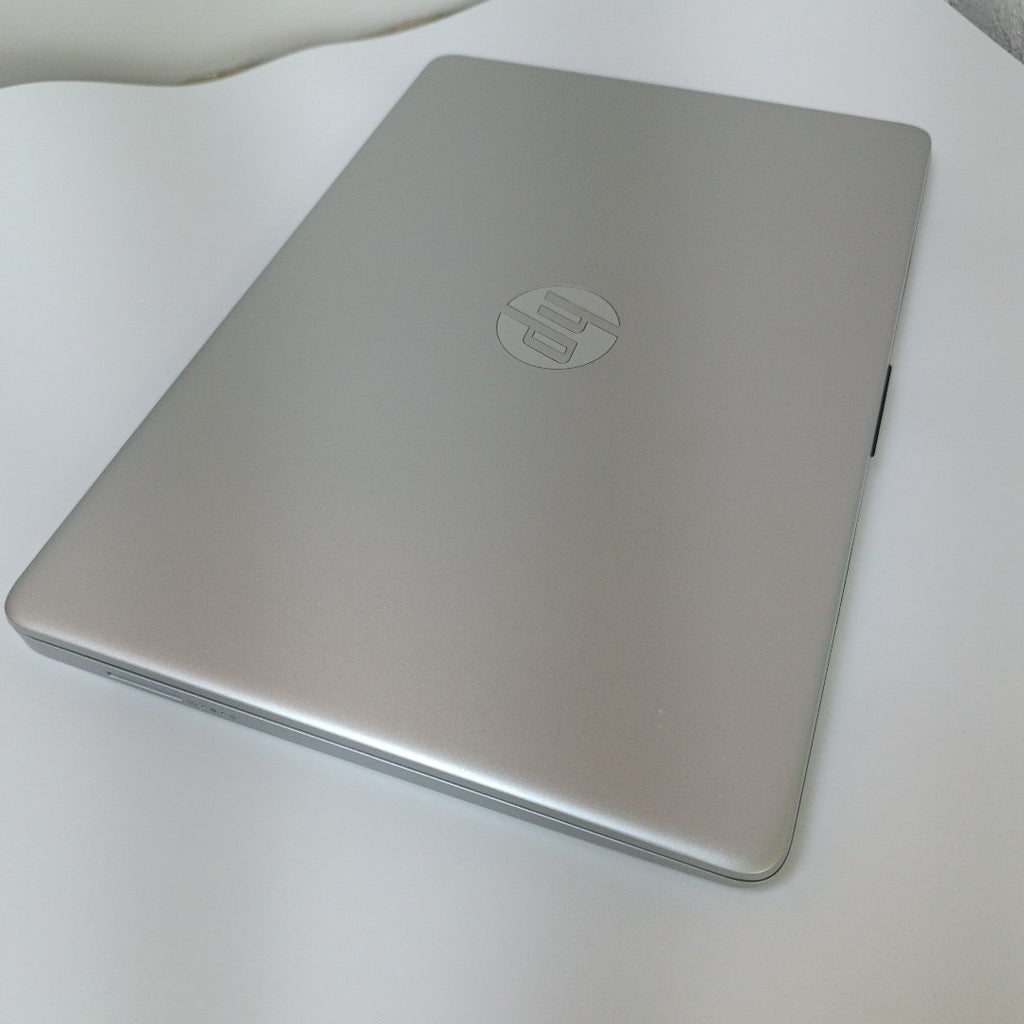 LAPTOP HP 14-DQ0530LA(2024) 256 GB SSD 8 GB RAM (SEMINUEVO)
