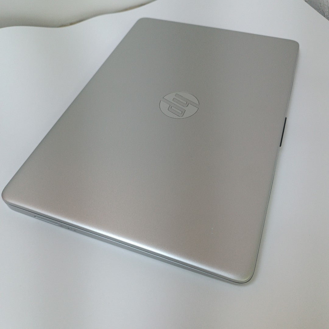 LAPTOP HP 14-DQ0530LA(2024) 256 GB SSD 8 GB RAM (SEMINUEVO)