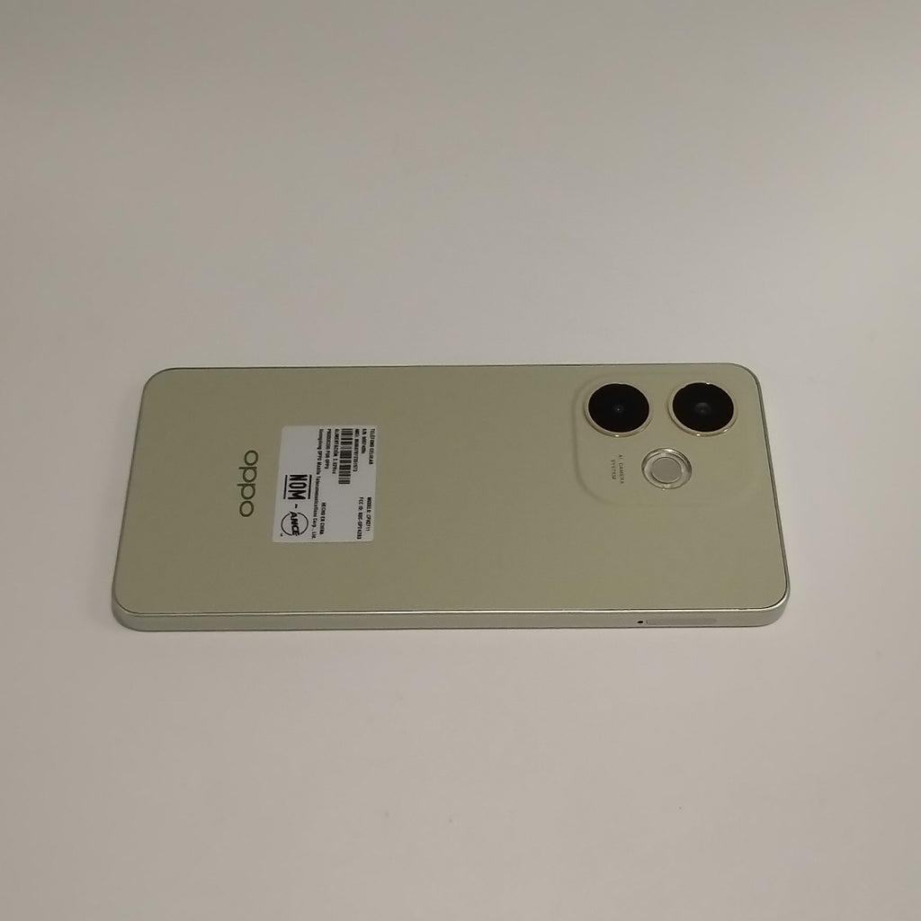CELULAR OPPO  A5 PRO CPH2711 (2025) 256 GB 8 GB RAM (SEMINUEVO)