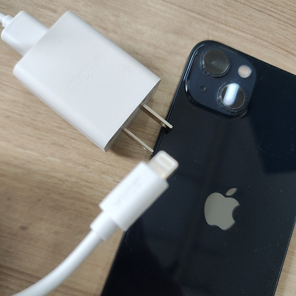 CELULAR APPLE IPHONE 13 A2631 128 GB 4 GB RAM (SEMINUEVO)