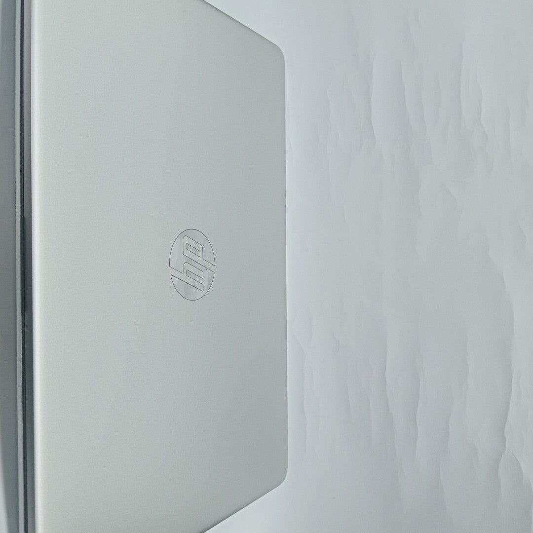 LAPTOP HP 14-DQ0527LA (2023) 256 GB SSD 8 GB RAM (SEMINUEVO)