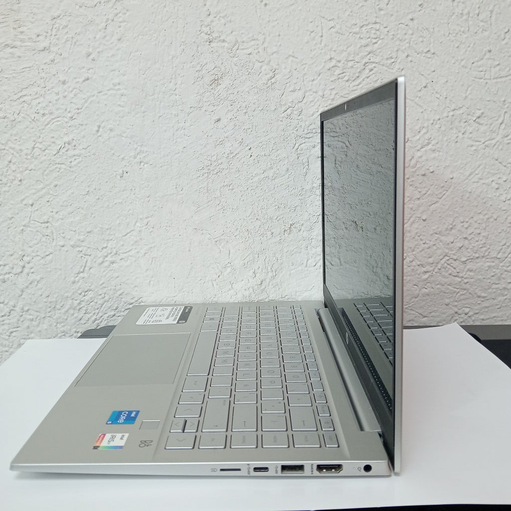 LAPTOP HP PAVILION 14-DV0502LA (2022) 512 GB SSD 8 GB RAM (SEMINUEVO)