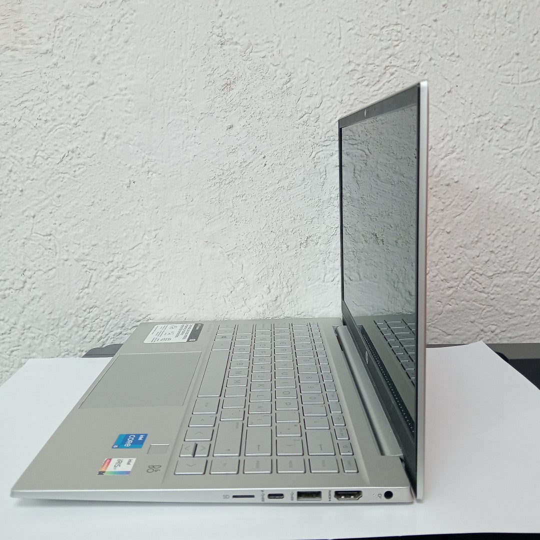 LAPTOP HP PAVILION 14-DV0502LA (2022) 512 GB SSD 8 GB RAM (SEMINUEVO)