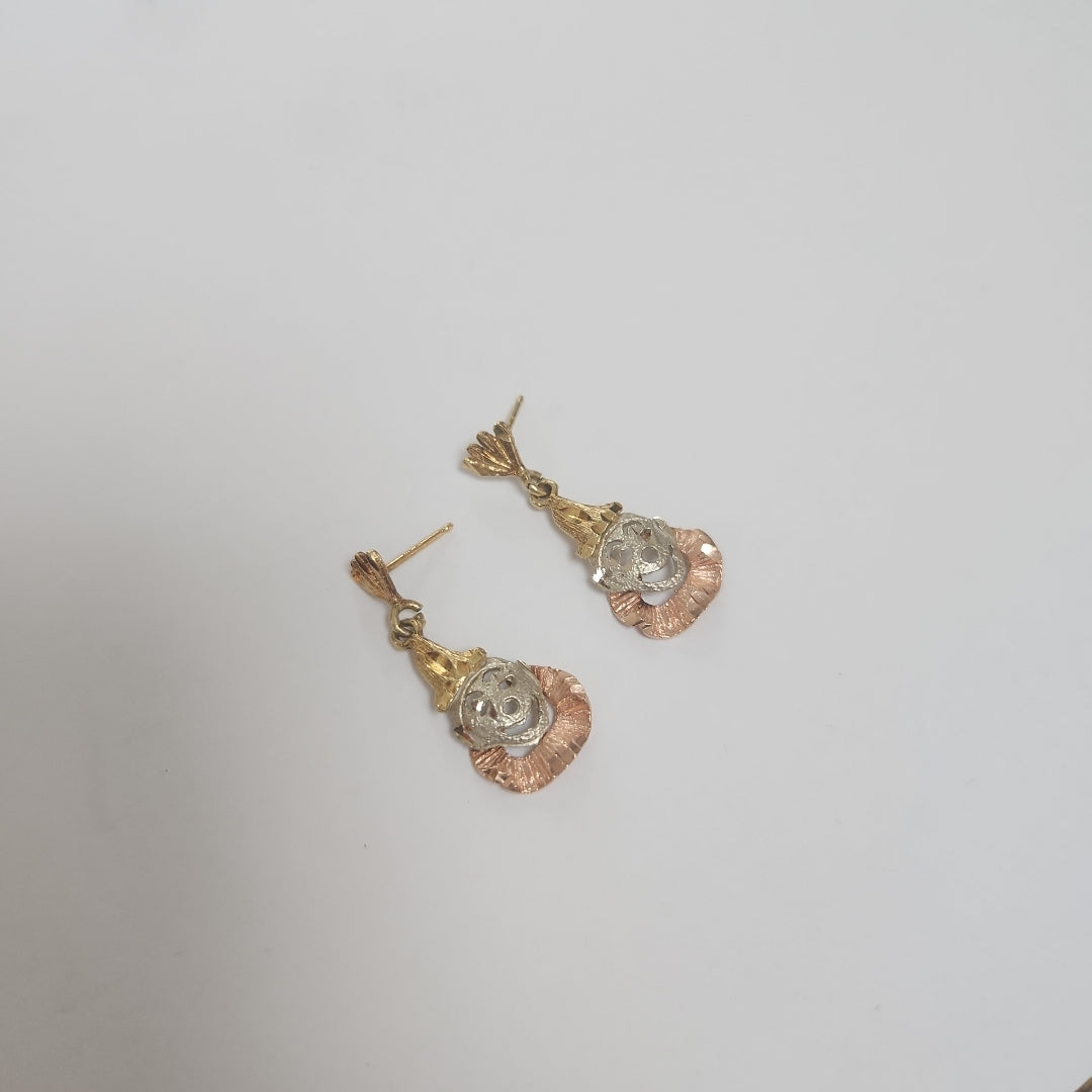 ARETES PAR. ORO, ORO COMBINADO. 14 K 2.6 GRMS (SEMINUEVO)