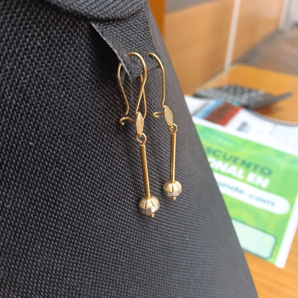 ARETES PAR. ORO. 10 K 4.6 GRMS (SEMINUEVO)