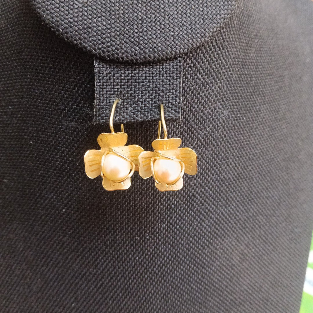 ARETES PAR. ORO. 14 K 4.6 GRMS (SEMINUEVO)