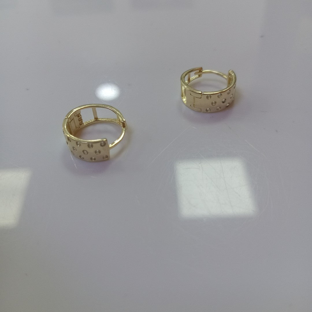 HUGGIES ORO 14K 2.5 (NUEVO)