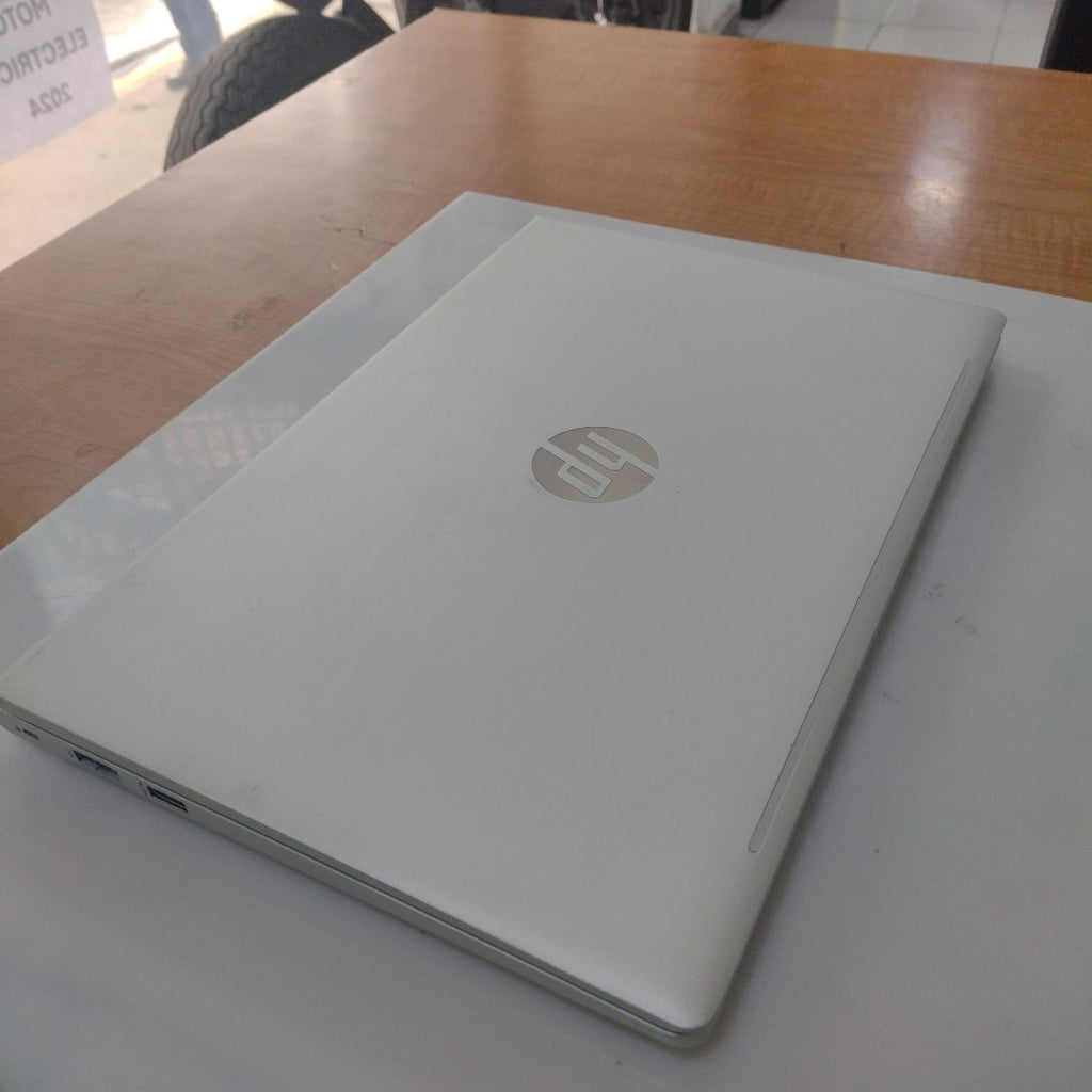 LAPTOP HP PROBOOK 440 G9 (2023) 512 GB SSD 8 GB RAM (SEMINUEVO)