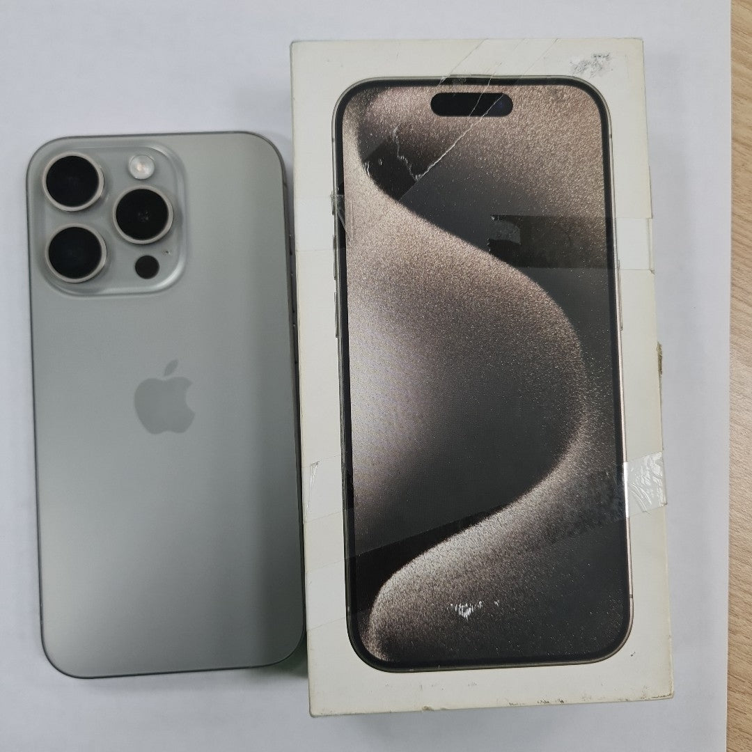 CELULAR APPLE IPHONE 15 PRO A3101 256 GB 8 GB RAM (SEMINUEVO)