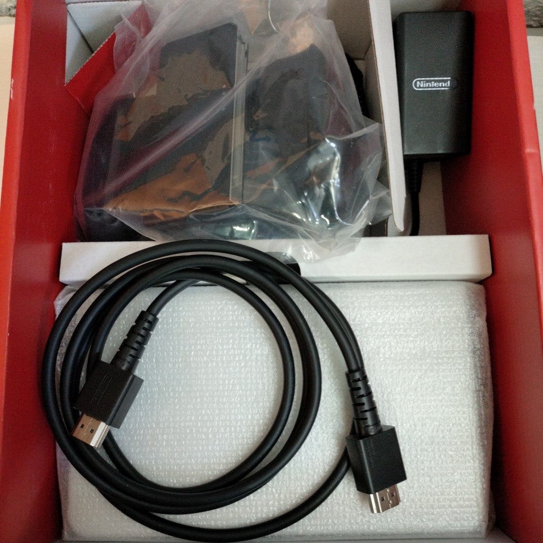 CONSOLA DE VIDEOJUEGO NINTENDO SWITCH OLED 64 GB (SEMINUEVO)
