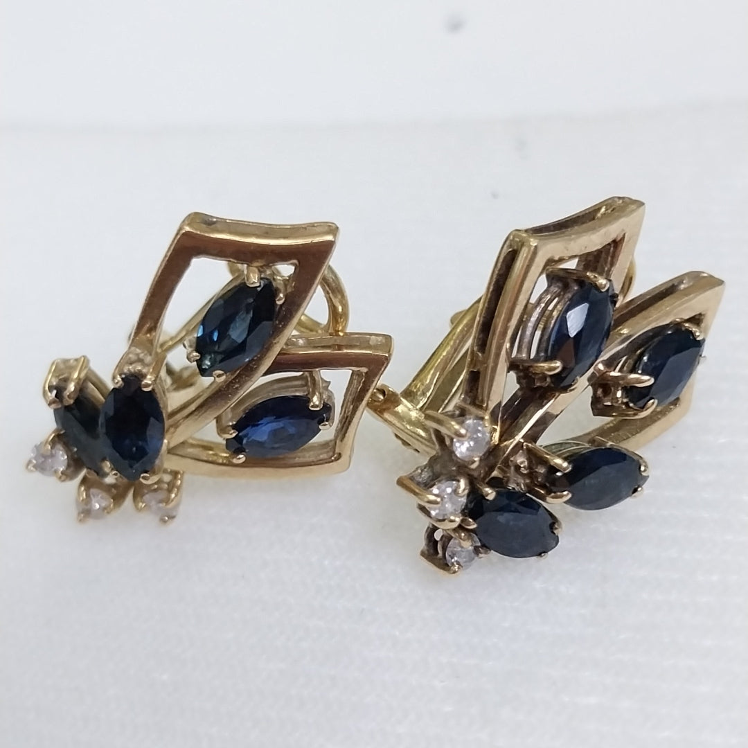 ARETES PAR. ORO. 14 K 5.8 GRMS (SEMINUEVO)