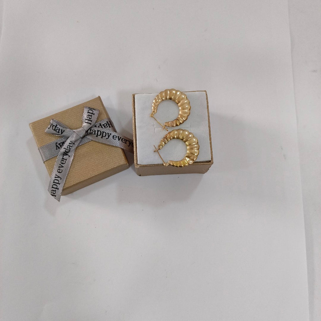 ARRACADAS PAR. ORO. 10 K 3.6 GRMS (SEMINUEVO)