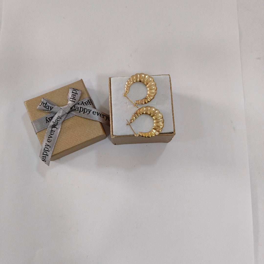 ARRACADAS PAR. ORO. 10 K 3.6 GRMS (SEMINUEVO)