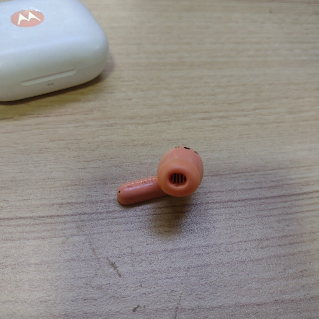 AUDIFONOS MOTOROLA MOTO BUDS+ INALAMBRICO IN EAR (SEMINUEVO)