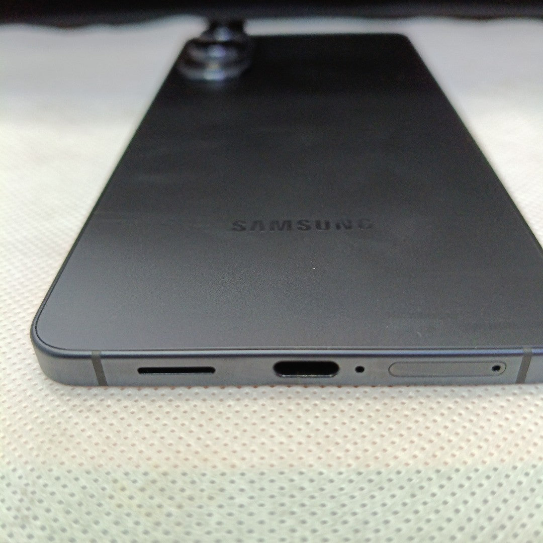 CELULAR SAMSUNG GALAXY S25 EDGE SM-S937B (2025) 256 GB 12 GB RAM (SEMINUEVO)